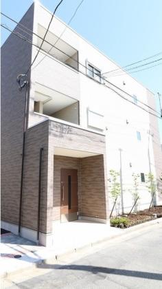 L'AVENIR新山（ラヴェニール新山）