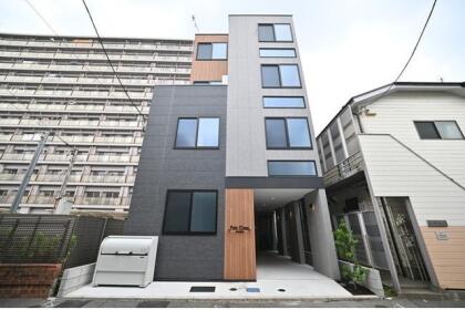 フォルスクラス高田馬場